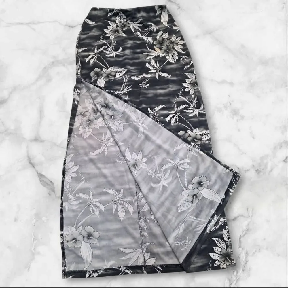ENT Size Small Gray Carribean Skirt